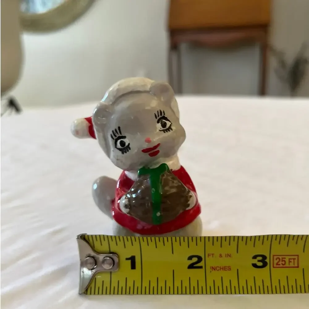 Vtg Christmas Mouse Figurine Santa Suit Holding‎ Nut Long Lashes MCM Japan Napco
